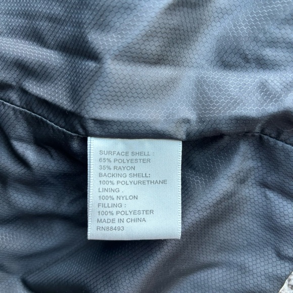 Outpost Makers blue puffer vest size large - Picture 8 of 8